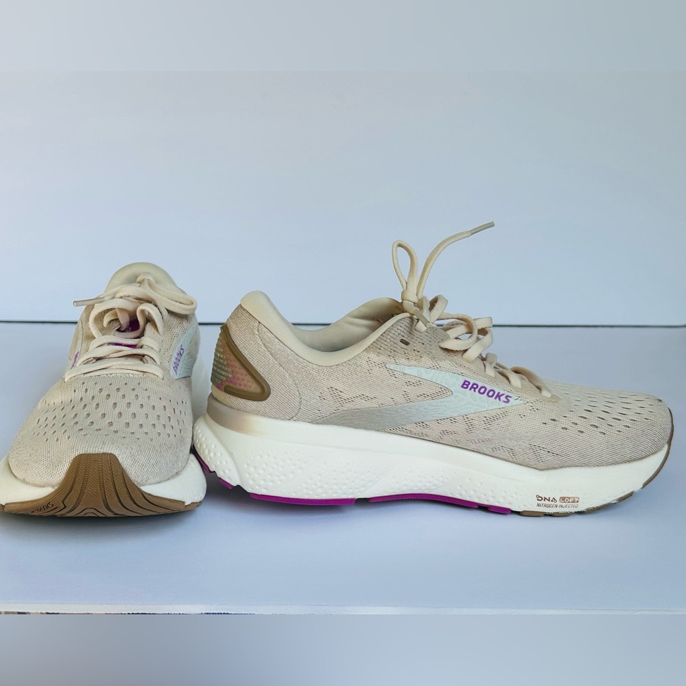 Brooks Ghost 16 Women's Road Running Shoes (almond , peach, purple) - Picture 6 of 7